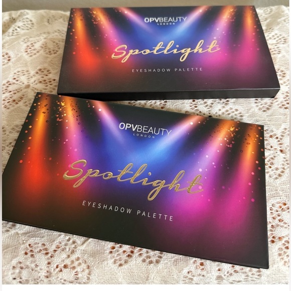 Eyeshadows bundle - Picture 4 of 5